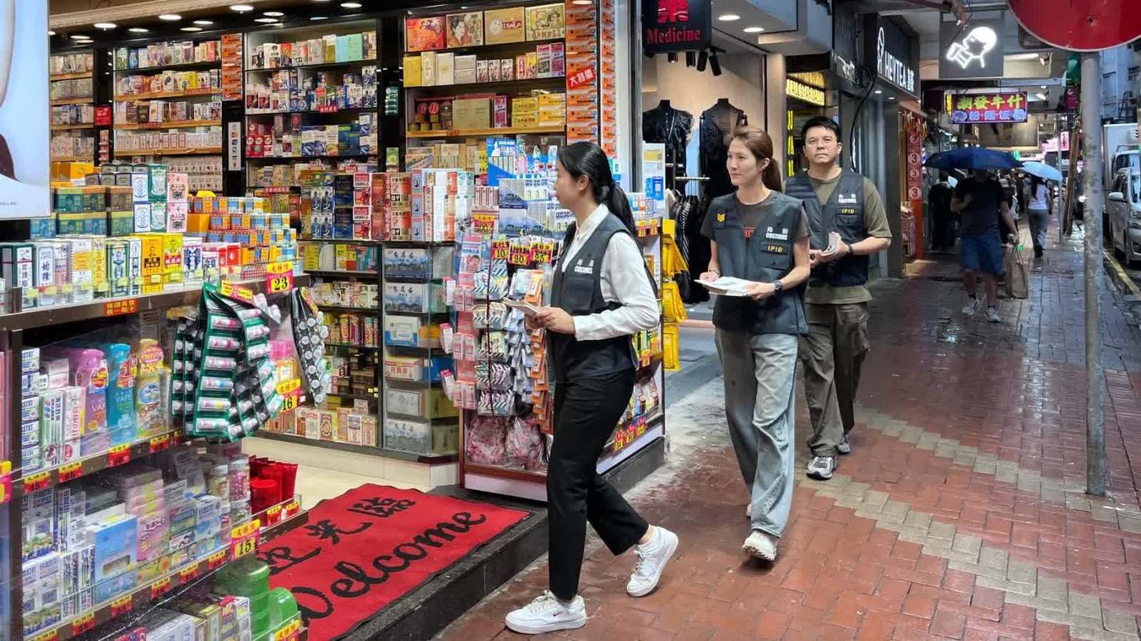 五一黃金周│海關加強宣傳教育巡查購物熱點 保障本地及旅客消費權益