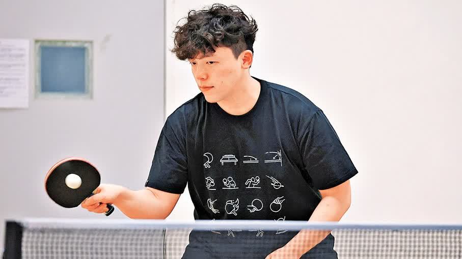 「工作是為了家，還是為了自己？」香港三代打工仔給出不同答案