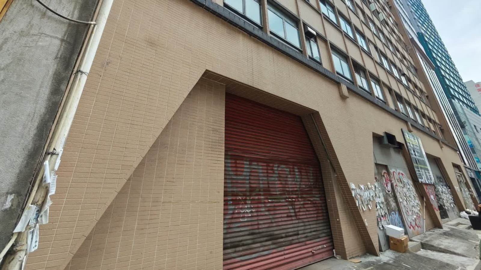 (有片) 凱施餅店創辦人蕭偉堅墮樓亡 昔日設麵包工場工廈丟空 淪銀主盤放售