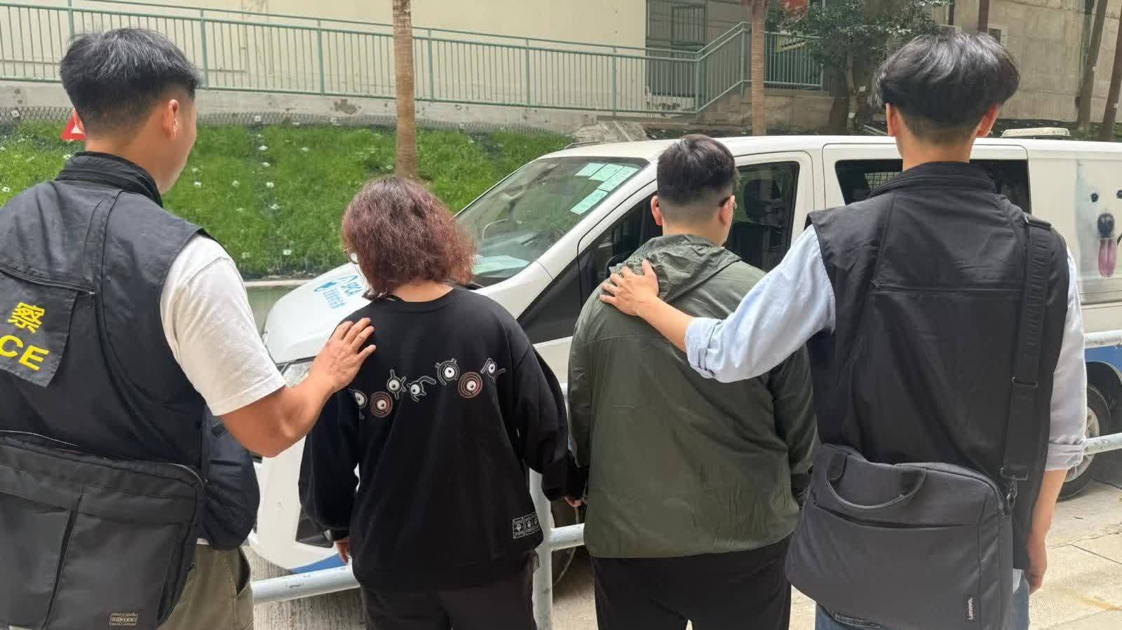 （有片）幼犬被棄垃圾桶案│愛協指患末期狗瘟已安樂死 被捕兩女疑涉虐畜及走私狗隻