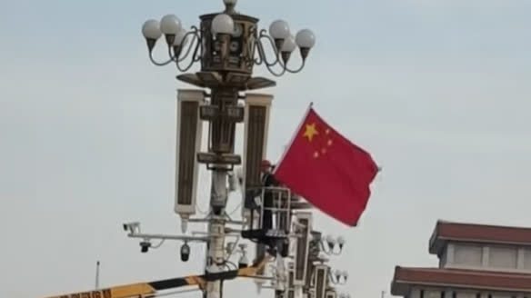 （有片）科普：原來天安門廣場的中俄國旗是這麼掛上去的！
