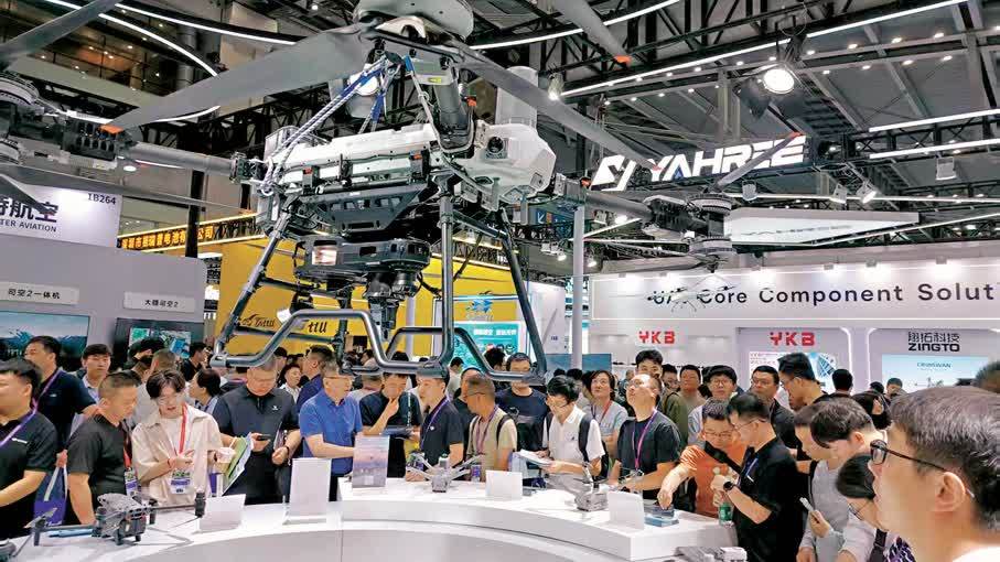 1200家中外企業、上萬台無人機亮相深圳　低空經濟加速商用