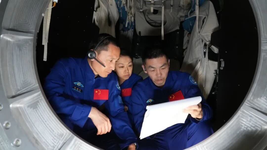各有所長默契十足！神舟二十三號乘組航天員互評「閃光點」