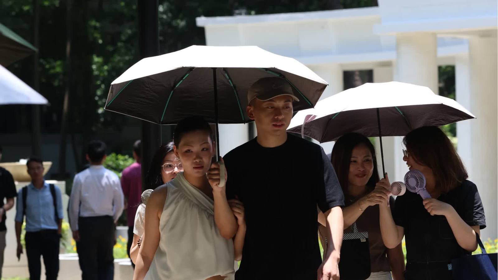 酷熱天氣警告生效！天文台：氣溫持續攀升，注意極端高溫