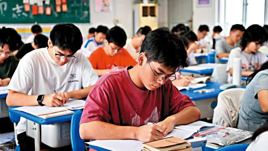 44年第30次進考場！高考「釘子戶」勇敢追夢　大齡考生重新定義人生選擇