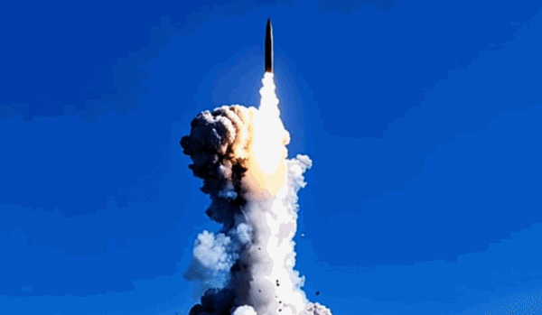 （有片）回顧實射洲際導彈硬核現場！「我們的裝備可以，真的行」