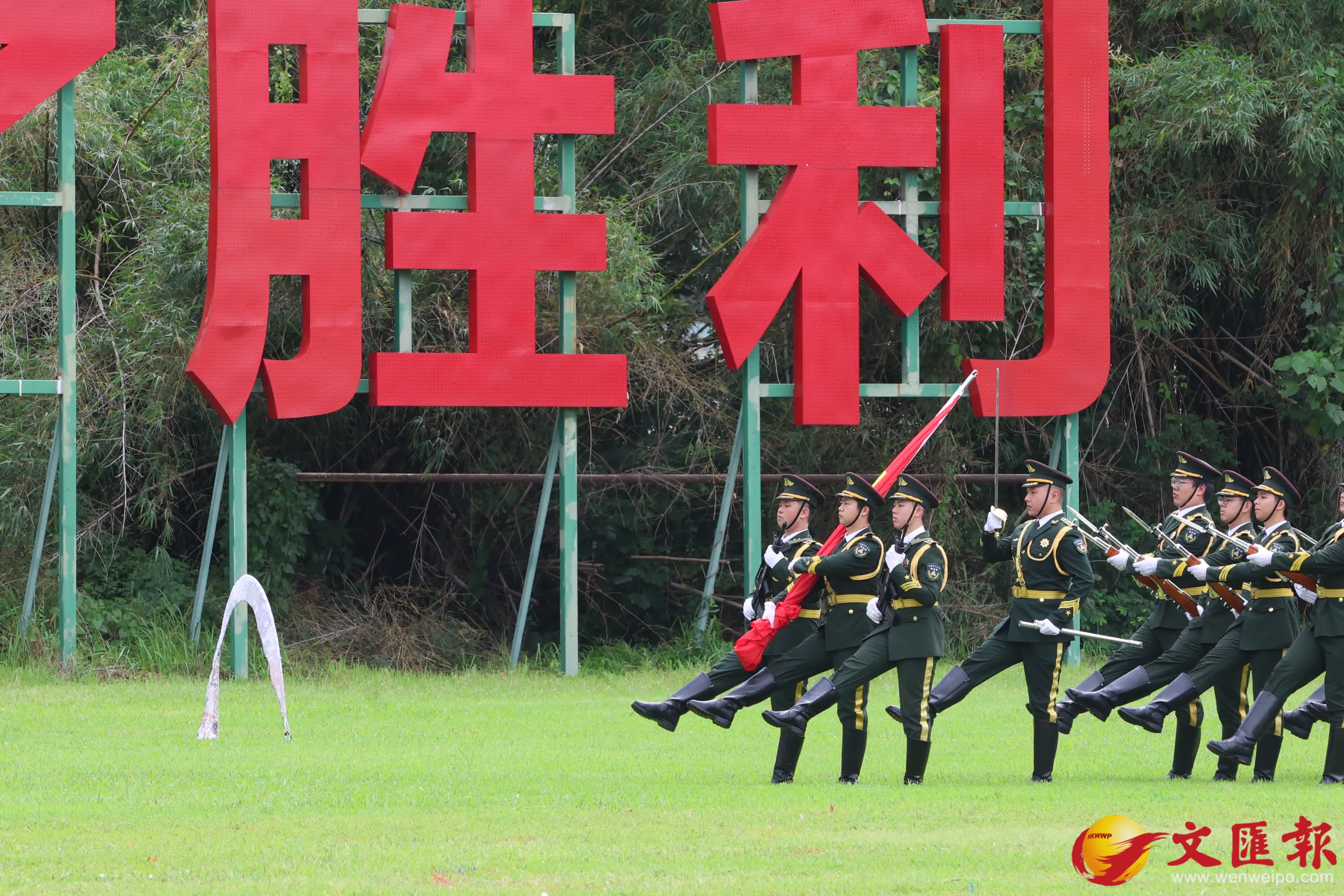 石崗軍營舉行開放日活動。（香港文匯報記者萬霜靈 攝）