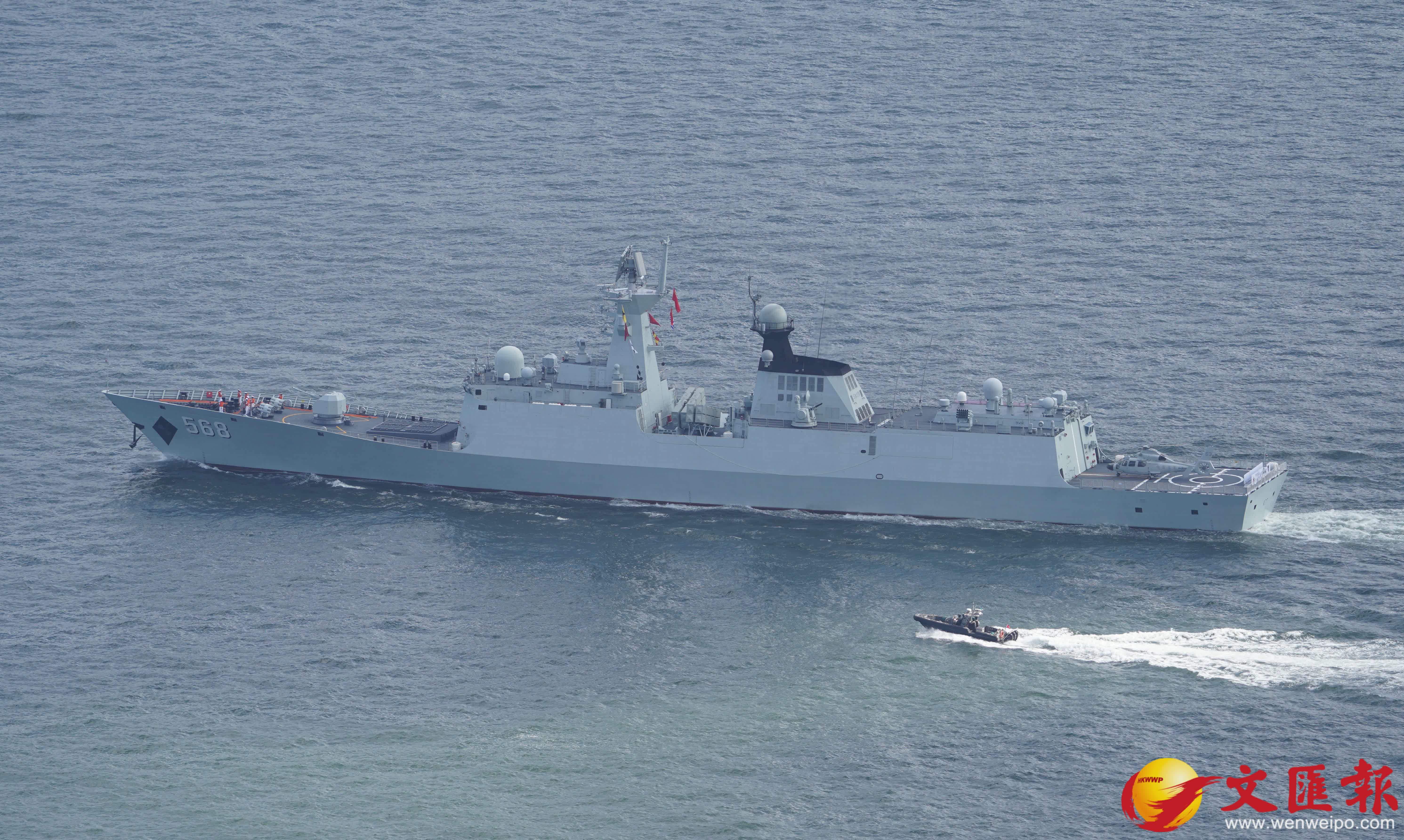 南寧艦及衡陽艦編隊抵港。香港文匯報記者曾興偉攝