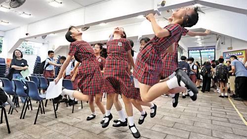 小一疫下上網課、小六火災轉校舍　大埔浸小畢業生逆境自強步向中學