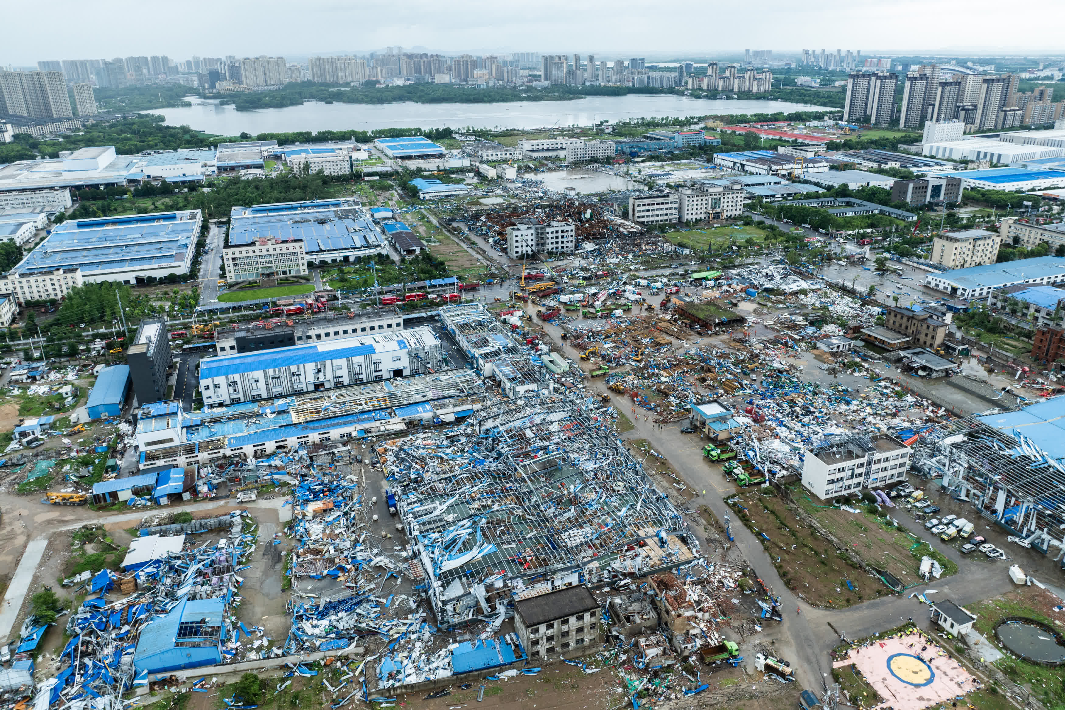 這是7月7日在湖北省黃岡市黃州區拍攝的受災現場。（新華社）