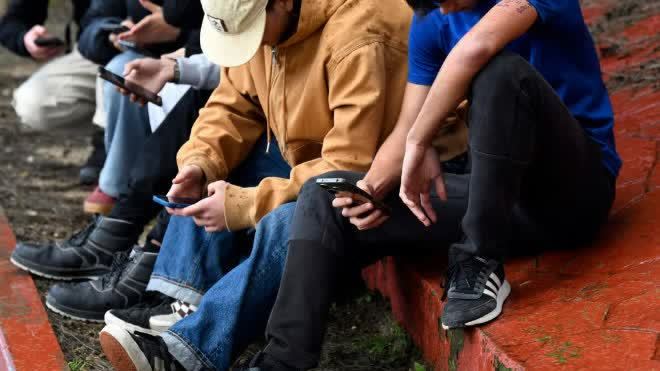 歐洲加碼青少年使用社交媒體監管