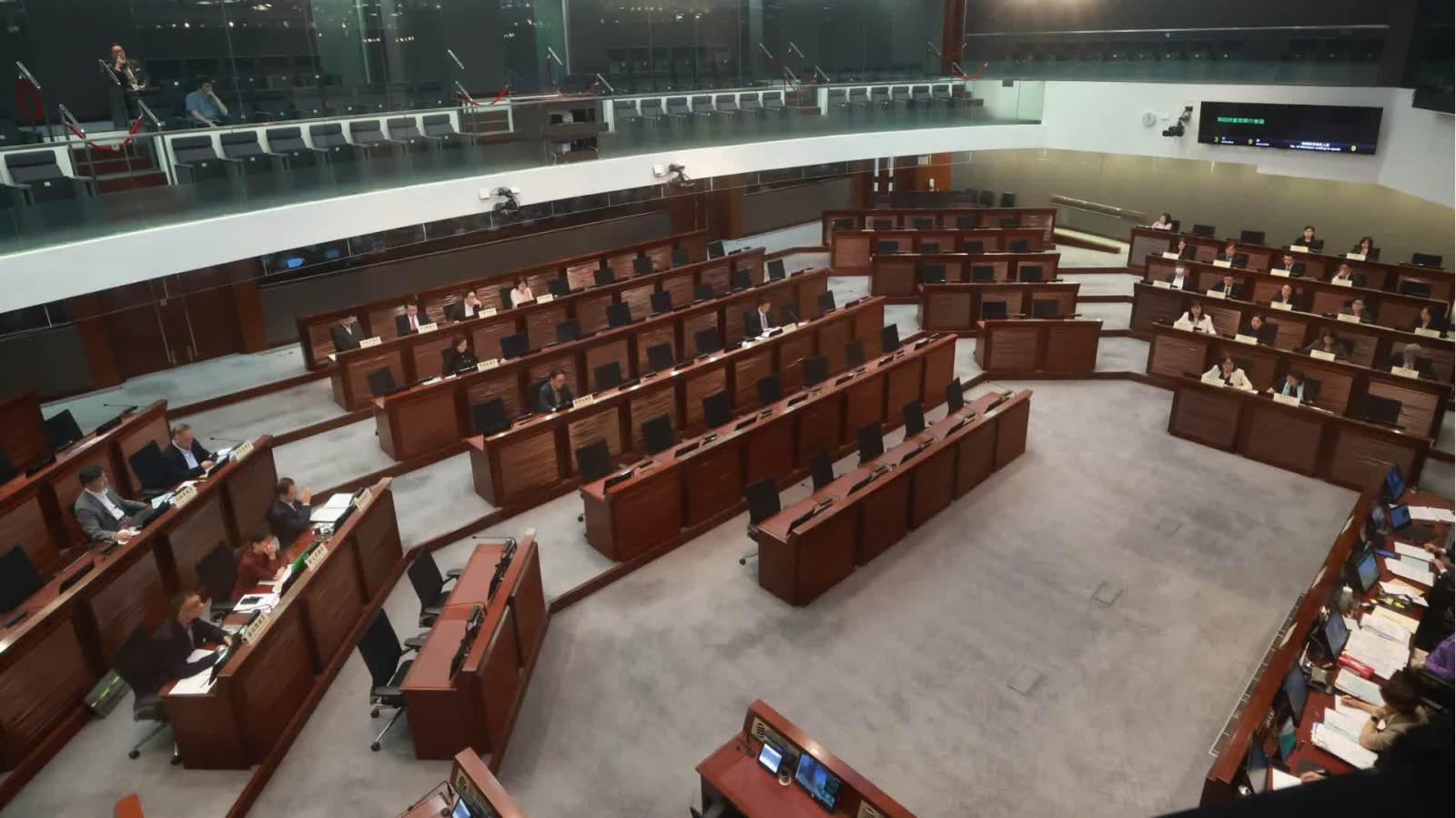立會討論北都發展條例草案　有議員關註跨境「白名單」制度