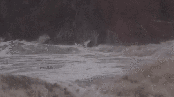 （有片）強颱風「白海豚」逼近　岱山縣沿岸風浪加劇