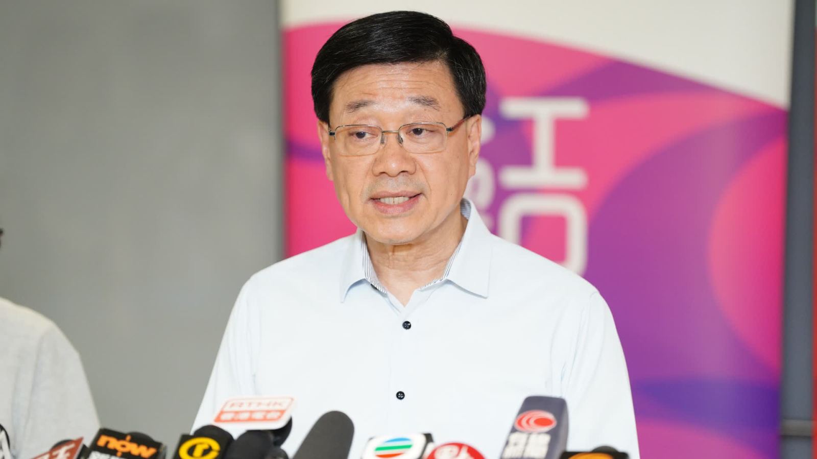 新皇崗口岸｜周六動員2萬公務員演練　李家超：測試壓力頂峰承受點