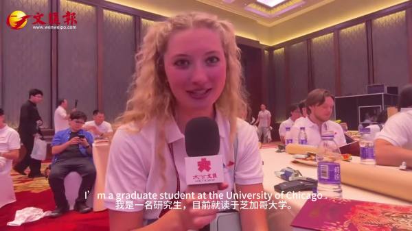 （有片）美國青年：期待多年後重返中國　看看親手種下的樹