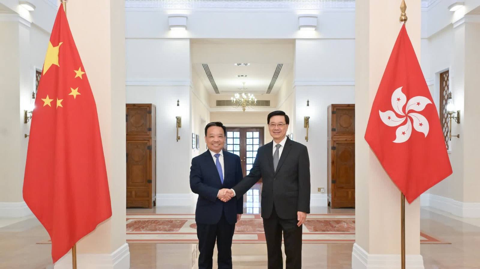 李家超與深圳市委書記靳磊會面　就深化港深合作交流意見