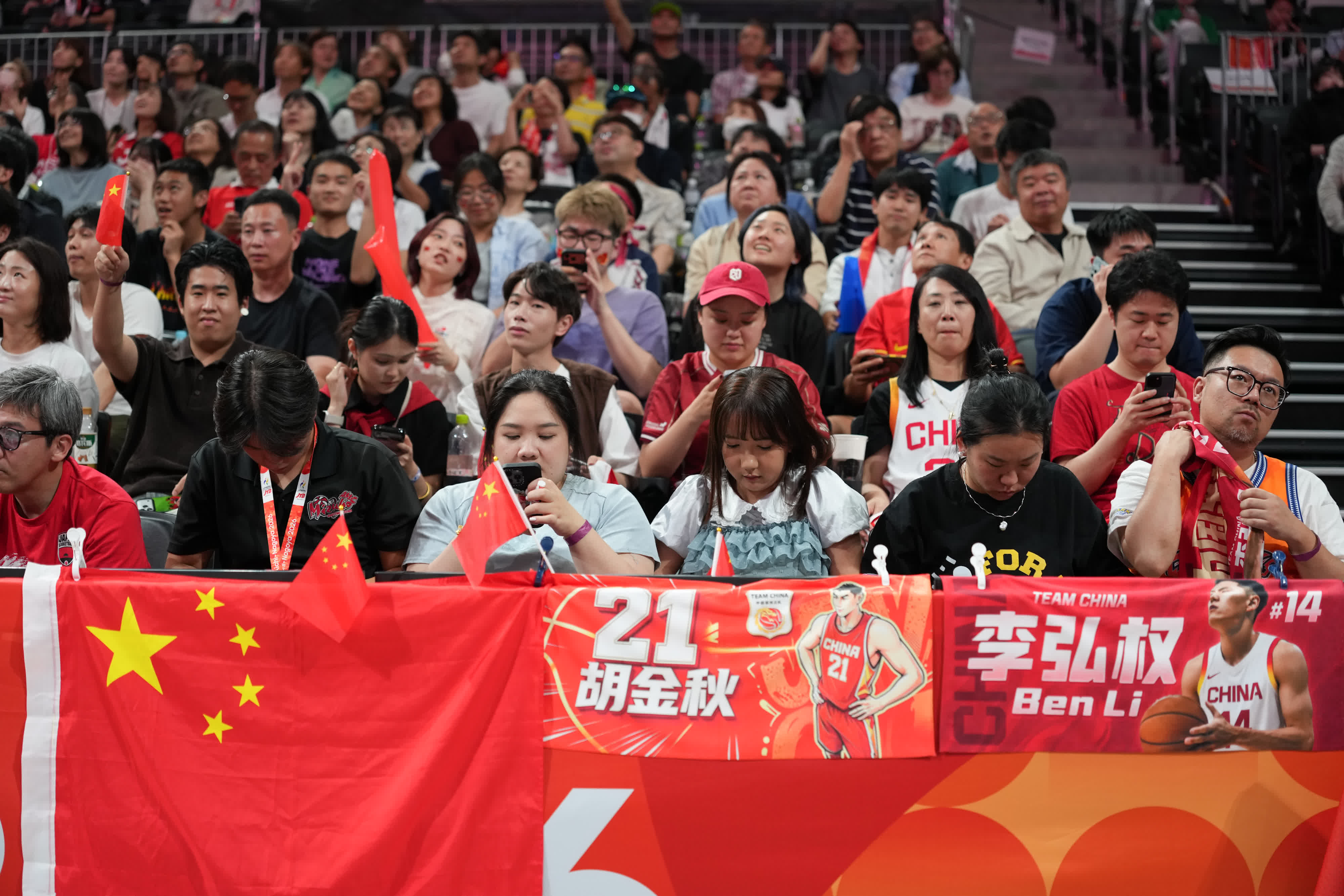 亞運男子籃球4強，中國對日本。（大公文匯全媒體記者麥鈞傑攝）