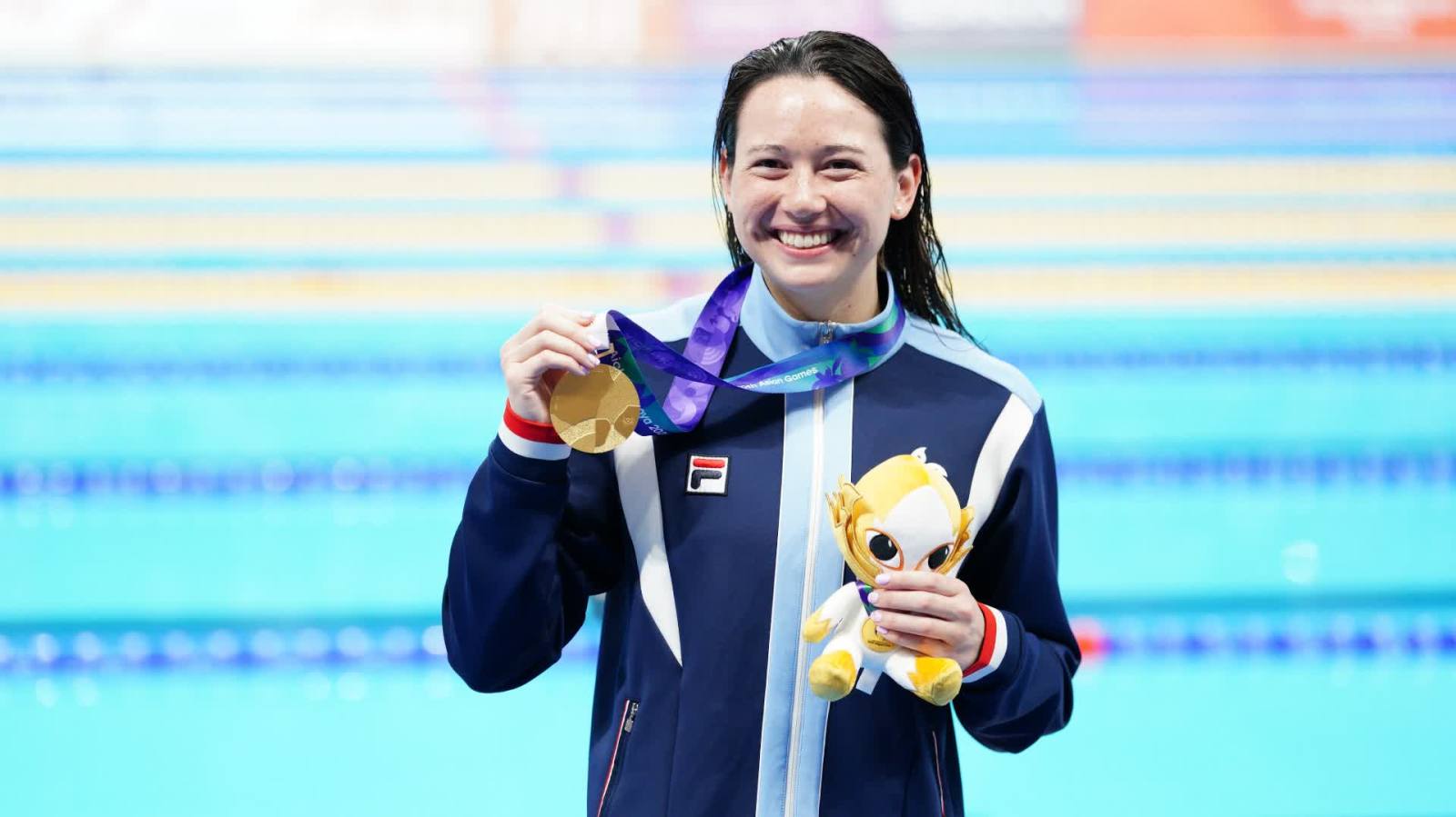 何詩蓓女子100米自由泳再奪金　成港隊成績最好運動員
