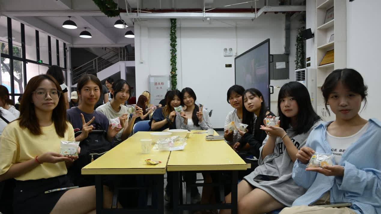 港生在粵過中秋　親手做冰皮月餅感受「天涯共此時」