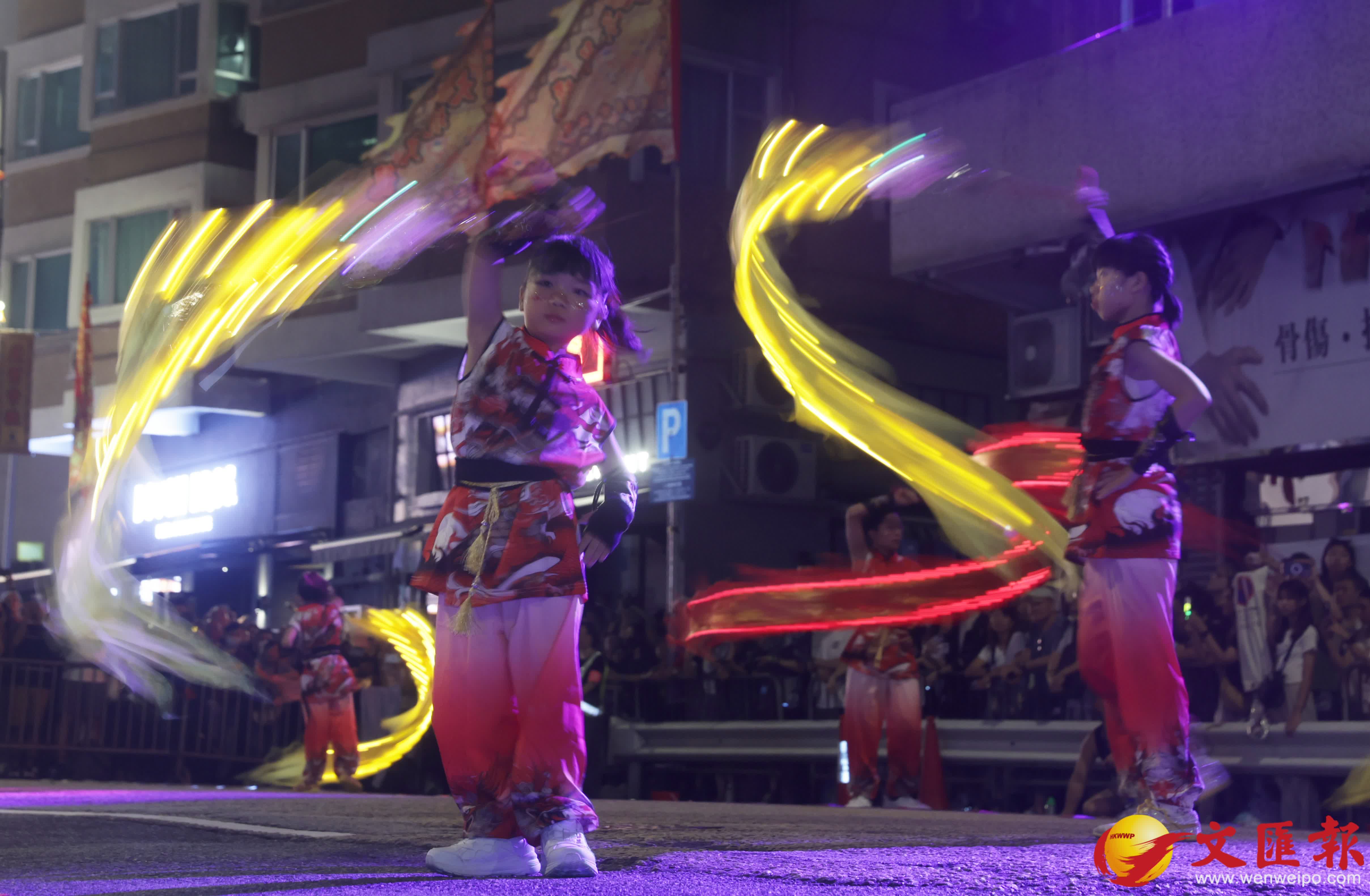 大坑舞火龍。（香港文匯報記者 郭木又 攝）
