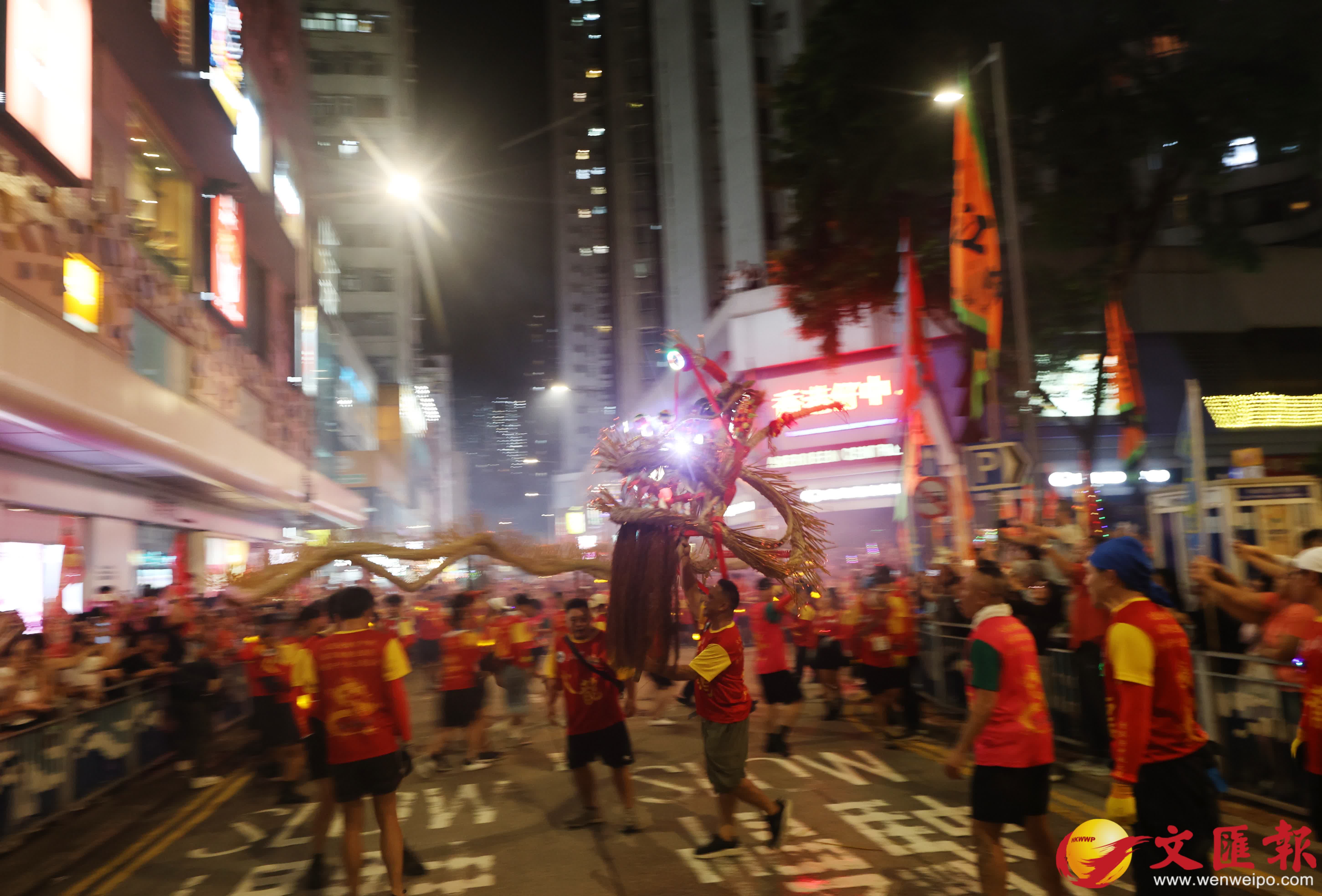香港仔中秋火龍盛會。（香港文匯報記者 曾興偉 攝）