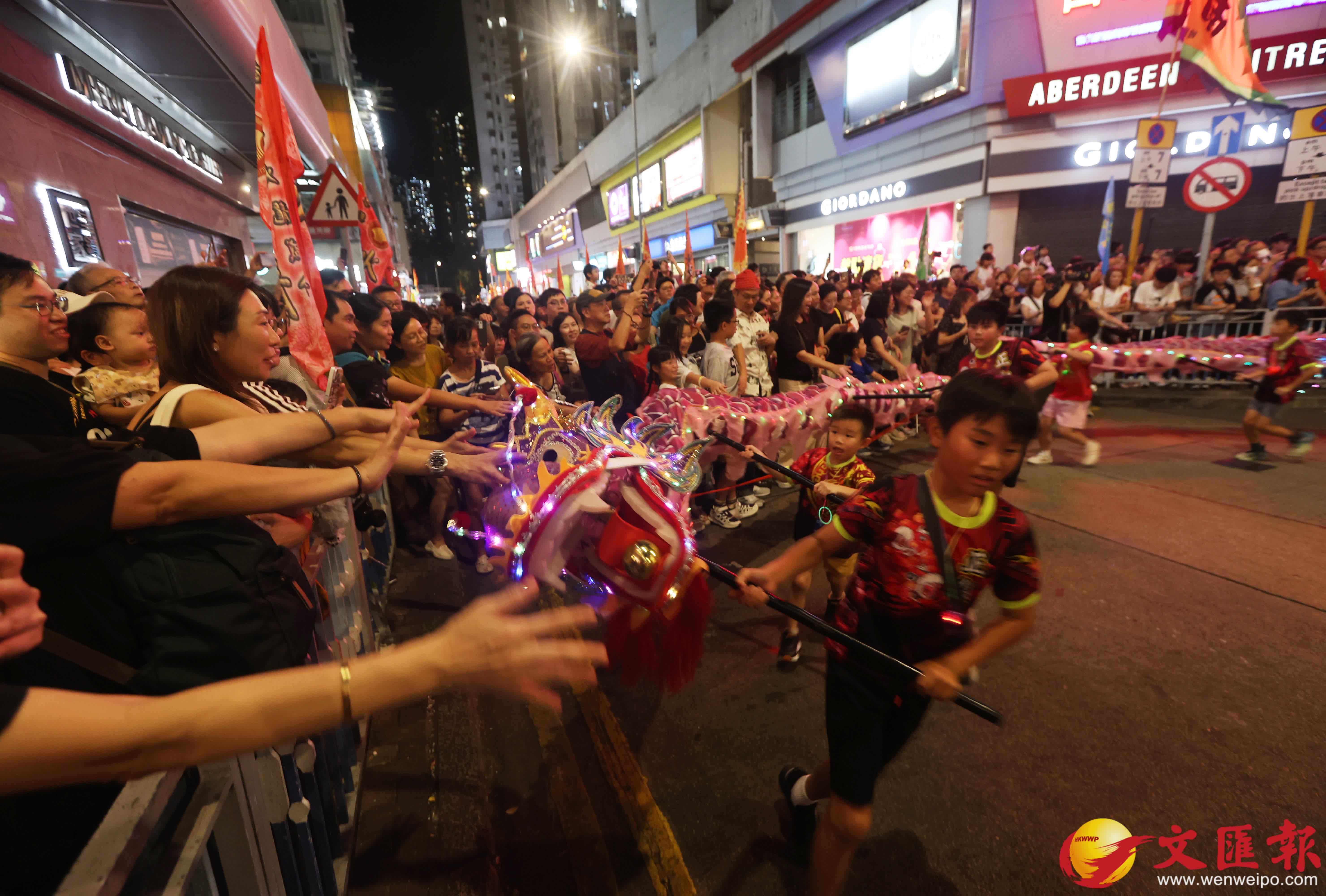 香港仔中秋火龍盛會。（香港文匯報記者 曾興偉 攝）