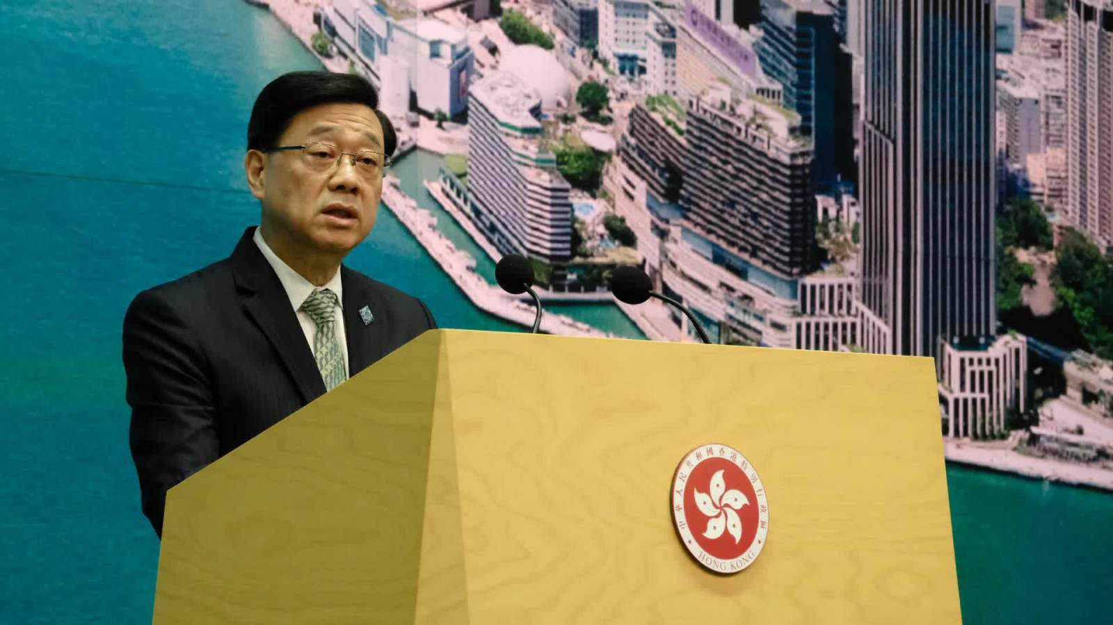 李家超：立法會明起一連3日合併辯論五年規劃及施政報告