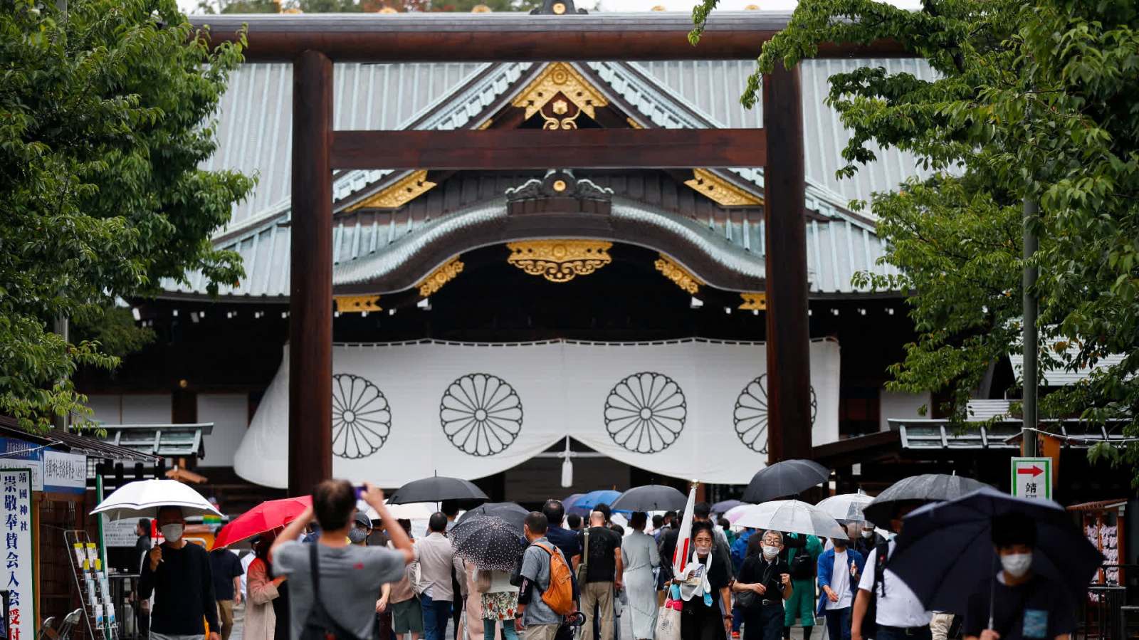 多名日本議員參拜靖國神社　高市早苗供奉祭祀費